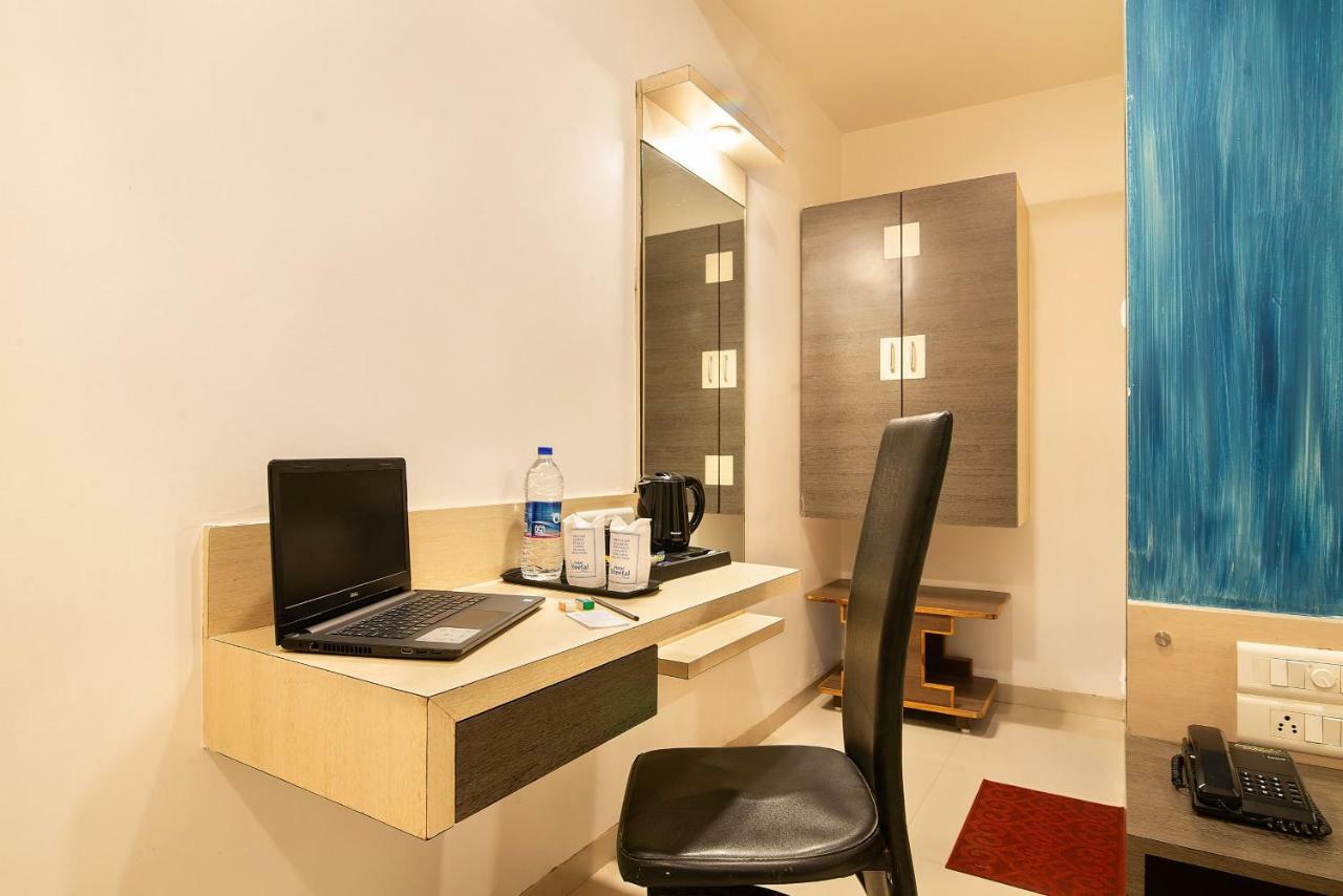 Hotel Sheetal Plaza Surat Luaran gambar