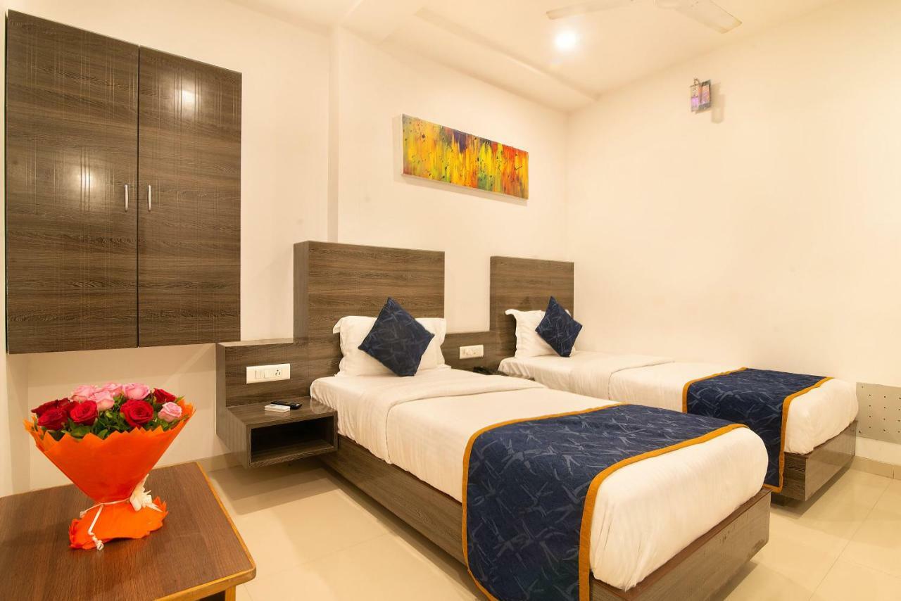 Hotel Sheetal Plaza Surat Luaran gambar