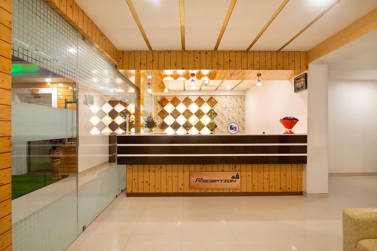 Hotel Sheetal Plaza Surat Luaran gambar
