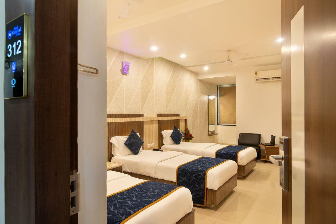 Hotel Sheetal Plaza Surat Luaran gambar