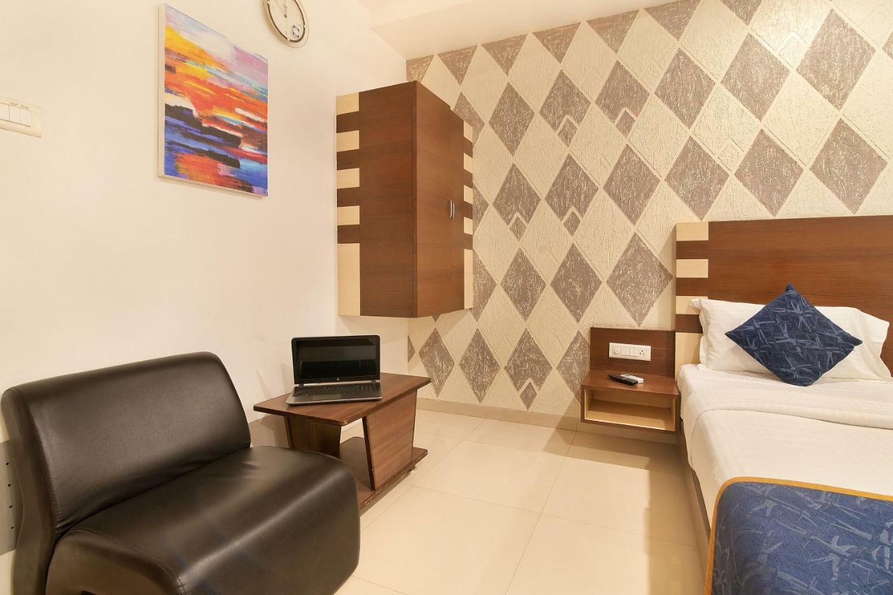 Hotel Sheetal Plaza Surat Luaran gambar