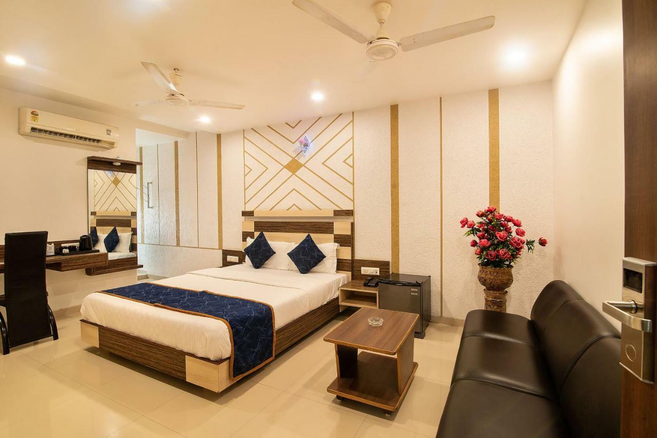 Hotel Sheetal Plaza Surat Luaran gambar
